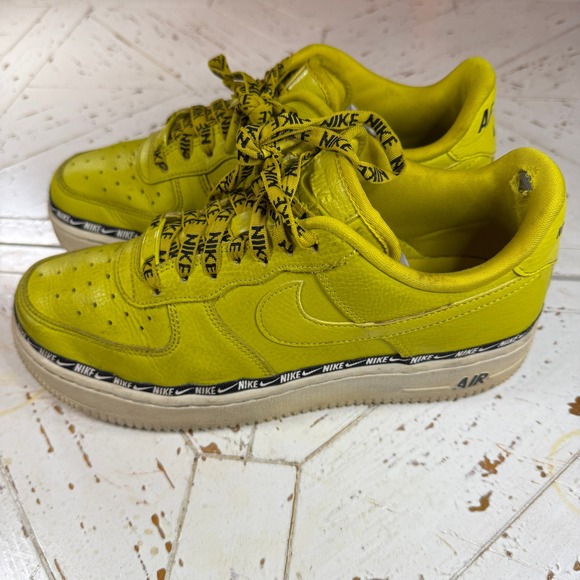 Nike Air Force 1 AF1 Yellow Sneakers Women's Size 8 Athletic Shoes - Picture 1 of 12